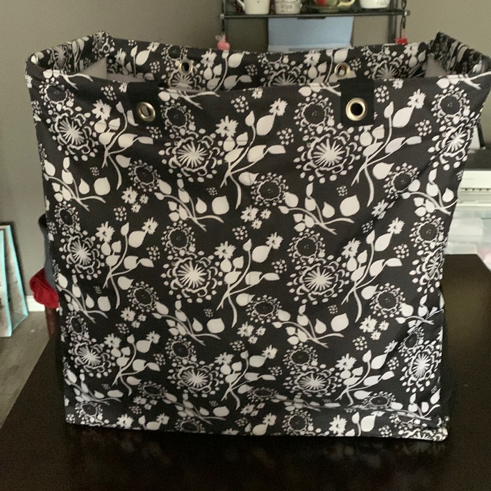 Paisley & Black Thirty One Laundry Bag